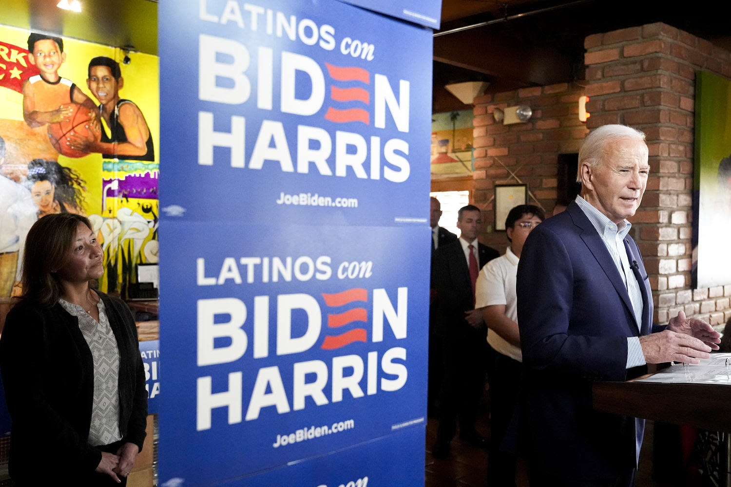 Opinion | A new poll of Latino voters has good news for Biden