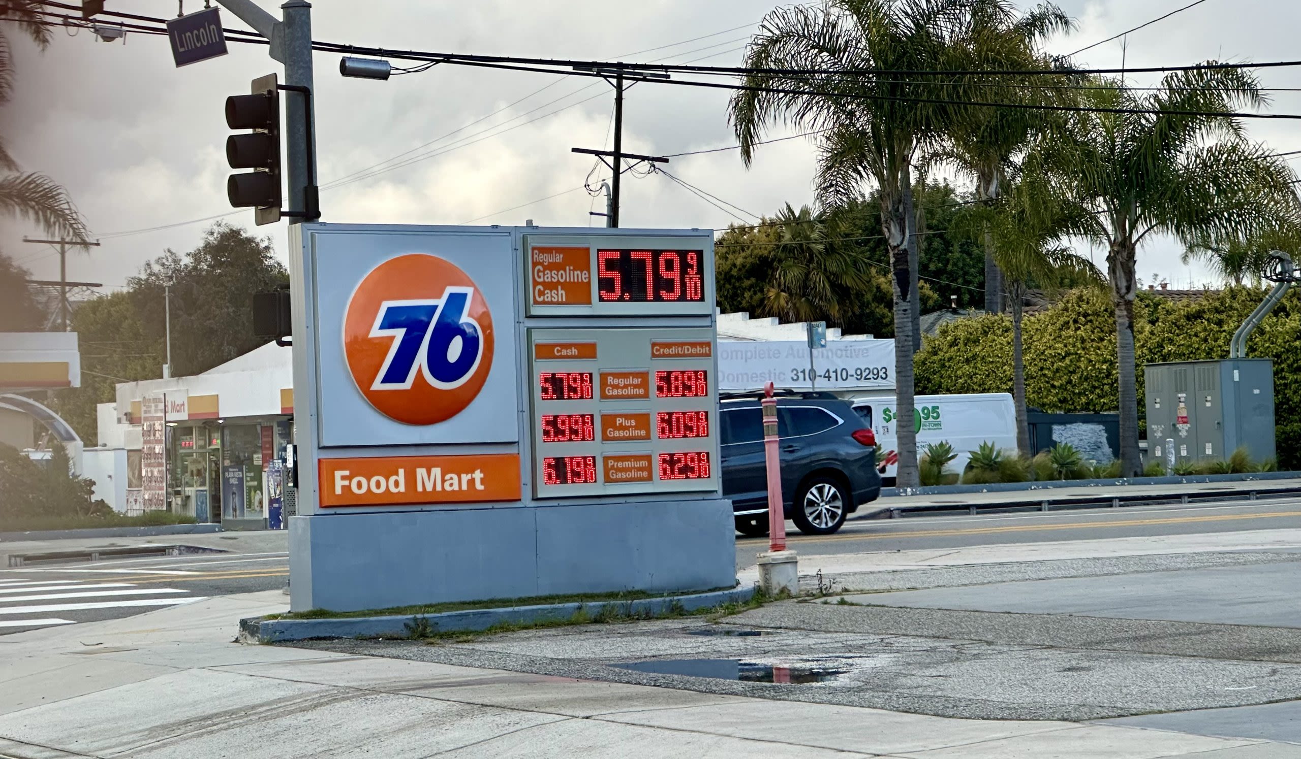 Average LA County Gas Price Records Largest Decrease Sine March 12 - MyNewsLA.com