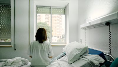 "Aidez-moi" : admise à l'hôpital puis renvoyée chez elle, elle meurt de fatigue chronique