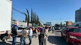 Pobladores cierran la carretera federal Puebla-Tehuacán por incumplimiento de obras