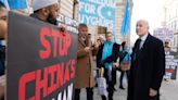 Sir Iain Duncan Smith joins protest by Uighur activists at FCDO