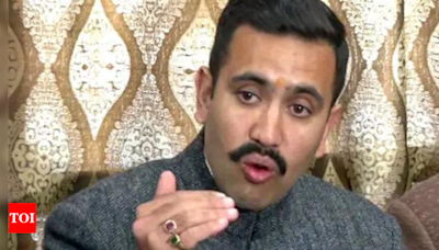 'Will not do anything against party': Vikramaditya Singh clarifies street vendor remarks, dismisses 'UP model' claims | India News - Times of India