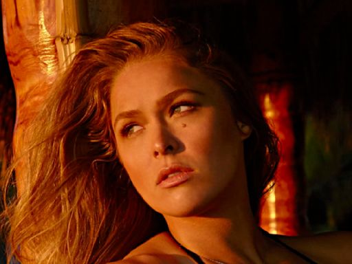 Olympian Ronda Rousey Nailed These 5 SI Swimsuit Poses in Florida