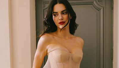 Kendall Jenner Has A Naked Bridal Moment At Vogue World: Paris