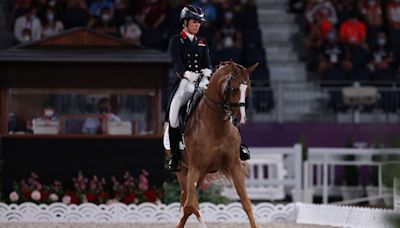 JO de Paris 2024 : la cavalière Charlotte Dujardin renonce aux Jeux après la diffusion d’une vidéo de maltraitance