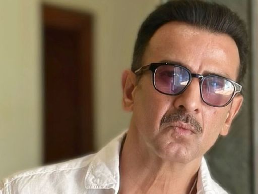 Ronit Roy's life lesson will help you combat odd situations; 'If it feels bad...'