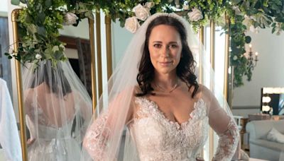 Jennifer Love Hewitt Reacts to Real-Life Husband's Surprise Return to '9-1-1'