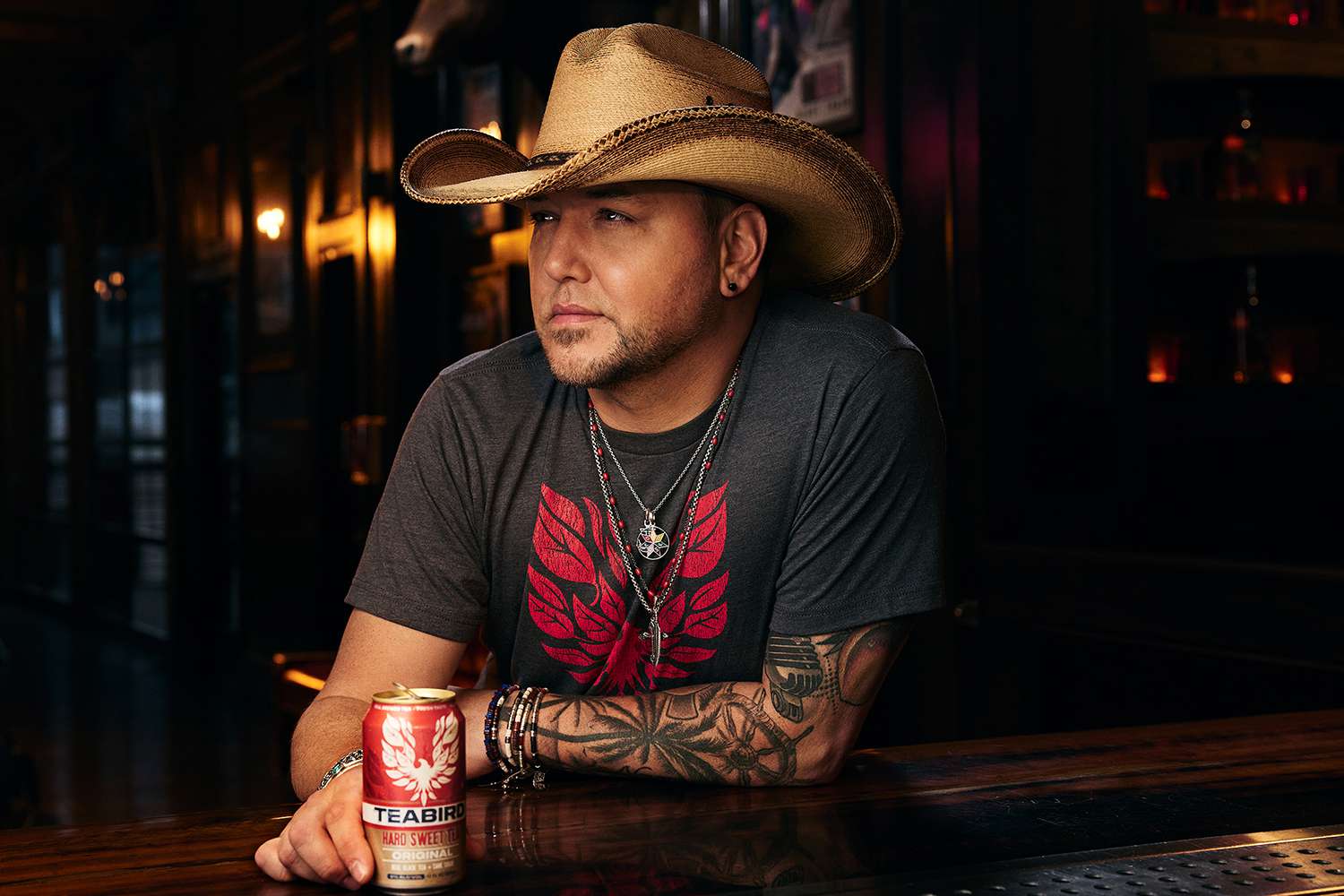 Jason Aldean Partners on a Hard Sweet Tea: 'It's Great for Being Out on the Boat or at the Beach'