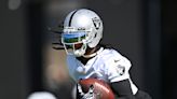 Raiders WR Davante Adams leaves Friday practice with leg injury