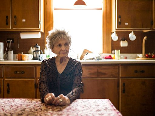 Cómo seguir leyendo a Alice Munro ahora que sabemos lo que sabemos