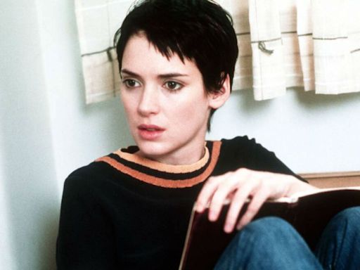 Winona Ryder habló de sus 30 y confesó que tuvo dos relaciones “desastrosas”: “¿En qué estaba pensando?”