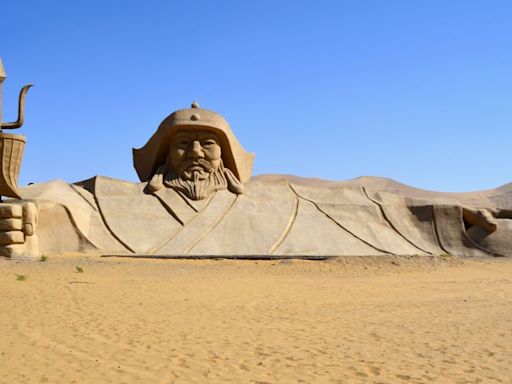 Fact Check: Posts Claim 2,000-Plus People Were Executed to Keep Genghis Khan's Burial Site Secret. Here's What We Found