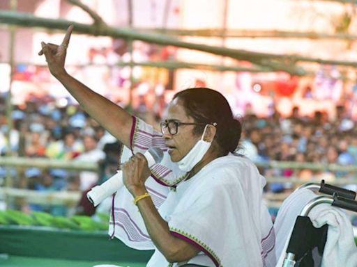 'If Helpless People Come...Will Provide Shelter': Bengal CM Mamata Banerjee On Ongoing Violence In Bangladesh