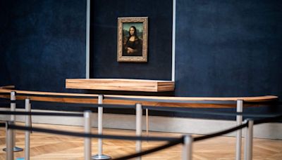 Why Does the Louvre Want to Give the Mona Lisa Her Own Room?