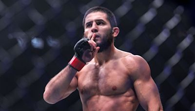 UFC champ Islam Makhachev jibes permanent contender Dustin Poirier