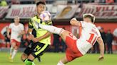 Estudiantes se convirtió en candidato fuerte al golear a Barracas Central con una fiesta de fútbol y varios golazos (más algo de pelota parada)