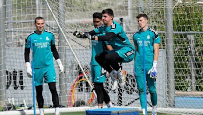 Ancelotti faces goalkeeper dilemma ahead of Champions League final. Courtois or Lunin?