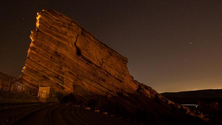 Video: Mass Sighting of Huge Flying Saucer Reported by Red Rocks Worker | iHeart