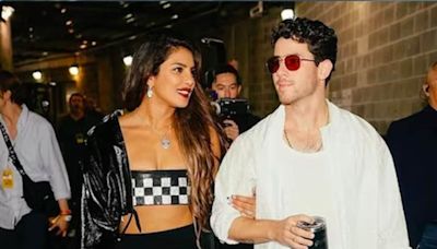 Priyanka Chopra's Mother Reacts To Daughter's Age Gap With Nick Jonas: 'Bolne Waale Bolte Rahe' - News18