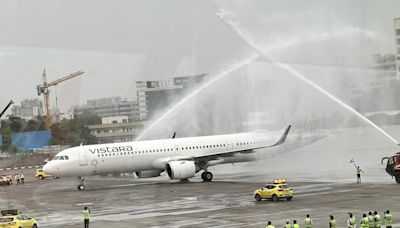 Flight Carrying T20 World Cup-Winning Team India Receives 'Water Salute' - Watch | Cricket News