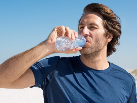 男人若壽命短 喝水後會有4個跡象(圖) - 療養保健 -