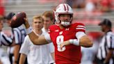 Badgers fans react to rushing touchdown by Tanner Mordecai