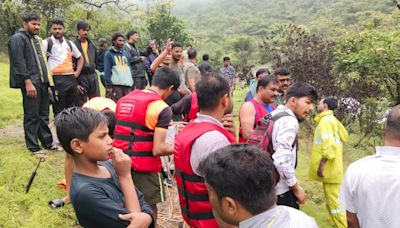 5 tourists feared drowned at waterfall near Bhushi Dam in Lonavala