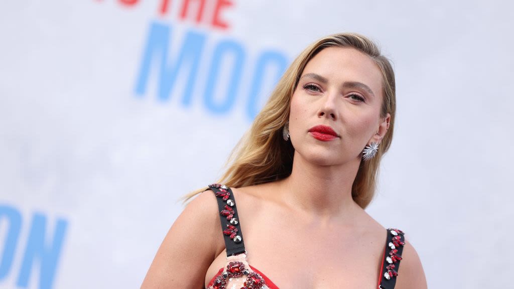 Scarlett Johansson Is Regal in a Baby-Pink Gown Covered in Crimson Jewels
