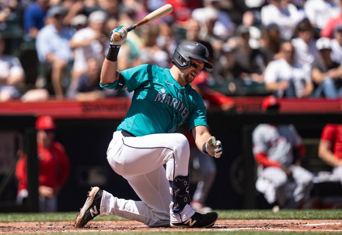 ‘A bad moment’: Mariners swept by Angels after placing Rodriguez, Crawford on IL