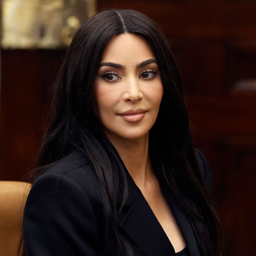 Kim Kardashian Debuts Icy Blonde Hair Transformation - E! Online