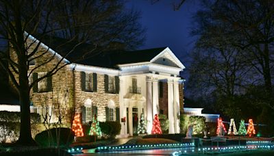 Graceland visitors, Elvis fans react to news of possible auction and ongoing lawsuit
