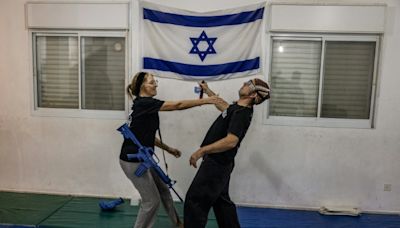 Dans une colonie israélienne, l'autodéfense version krav maga après l'attaque du Hamas