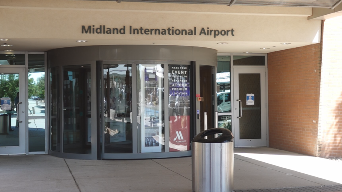 Small plane crashes at Midland International Air & Space Port; no injuries reported