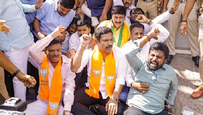 ‘BJP father of scams,’ says Shivakumar as Karnataka opposition protests alleging rampant corruption