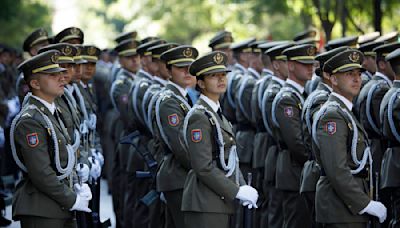 Gijón y Oviedo celebran el Día de las Fuerzas Armadas