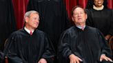 Chief justice will not meet with Democrats to discuss ethics concerns about Samuel Alito