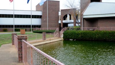 Bossier walking trail and city pools to close