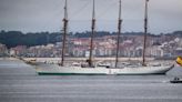 Llegada del buque escuela Juan Sebastián de Elcano a Marín