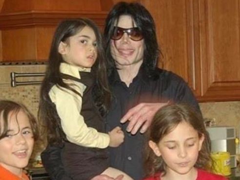 La vida de los hijos de Michael Jackson 15 años después: sin herencia y en guerra con su abuela