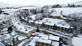 UK weather: Snow and heavy rainfall to follow 70mph gusts as forecasters warn of ‘unsettled’ week