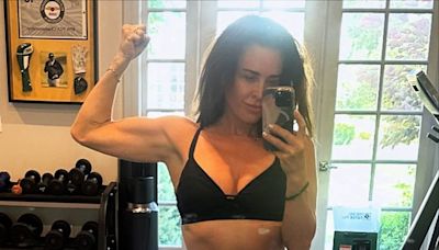 Kyle Richard's flexes her abs as she celebrates two years of sobriety on Instagram