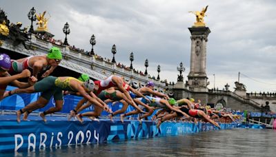 Latinoamérica suma primeros oros en los Juegos, el triatlón se celebra por fin en el Sena