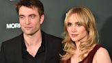 Suki Waterhouse revela que 1º encontro com Robert Pattinson foi ‘muito intenso’; saiba detalhes