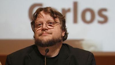 Guillermo del Toro es homenajeado en "La Más Draga" y así reaccionó