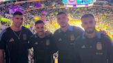 De paseo por la NBA: la selección argentina estuvo presente en el partido de los Lakers y hubo reconocimiento