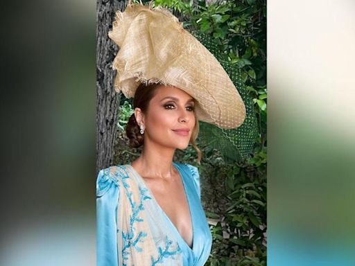 Paloma Cuevas, la invitada perfecta en la boda de Carmen Ballesteros