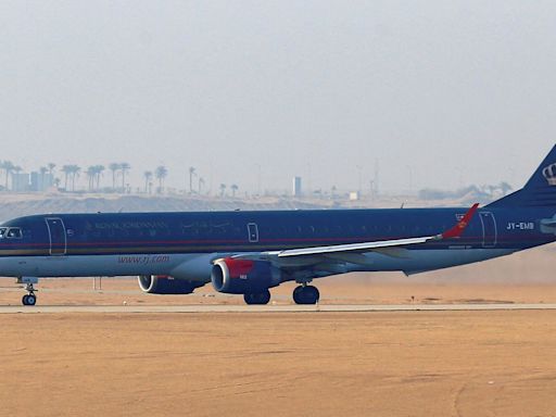 Royal Jordanian airlines suspends flights to Beirut Monday and Tuesday, TV report says