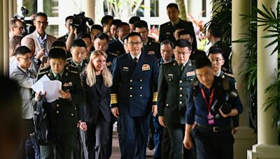 EEUU y China reanudarán las comunicaciones militares "en los próximos meses", asegura Austin
