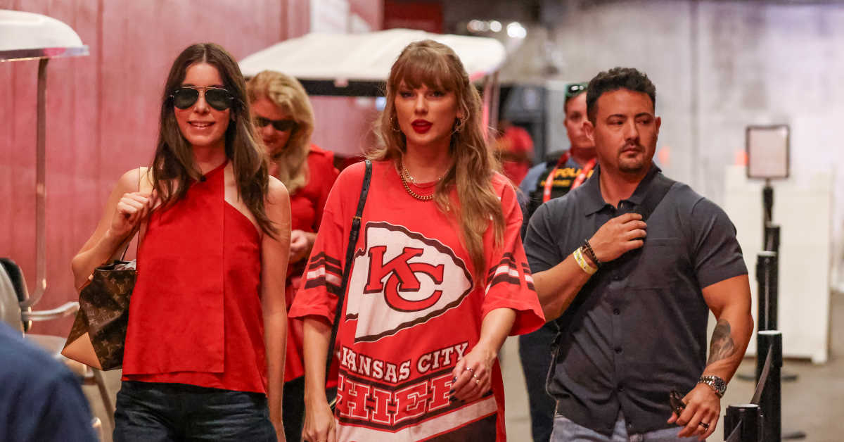 Taylor Swift Reacts to Bold Sign Directed at Her During Chiefs Game