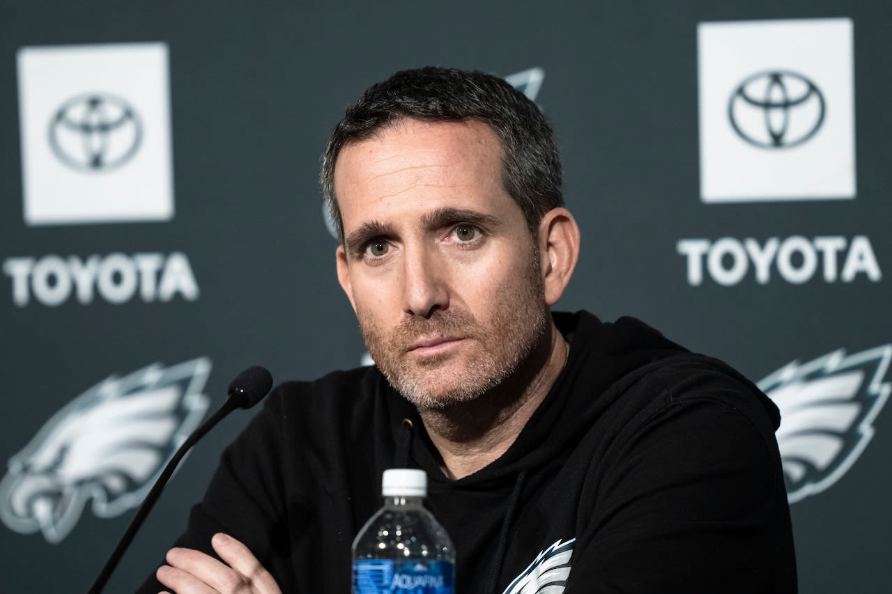 Eagles GM Howie Roseman isn’t as smart as you think, host says | He ‘mimics’ mock drafts